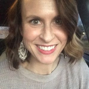 Meet your Posher, Mollie